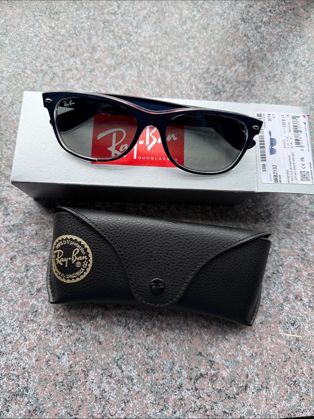 Ray-Ban Black rb2132 new wayfarer